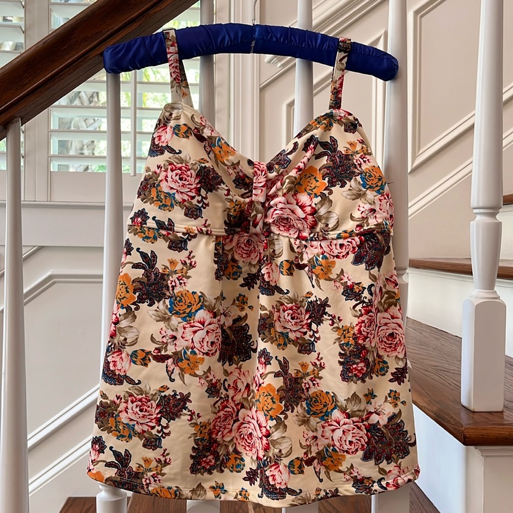 Chintz-like print Tankini Top